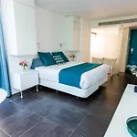 54 Barceloneta מלון