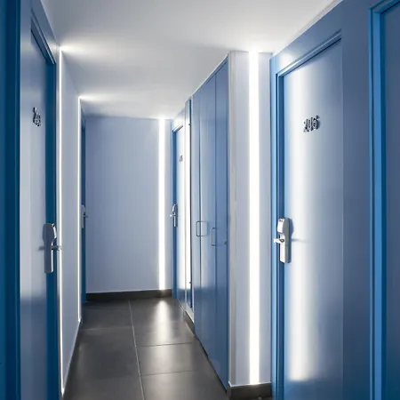 Hotel 54 Barceloneta 3*