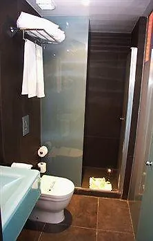 Hotell 54 Barceloneta 3*